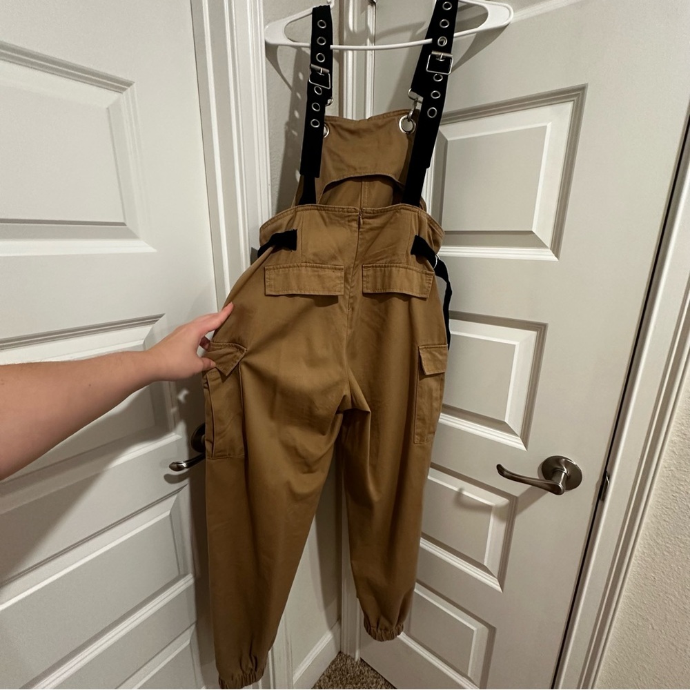 Women's Tan Overalls very flattering and adjustable Small - Picture 2 of 4